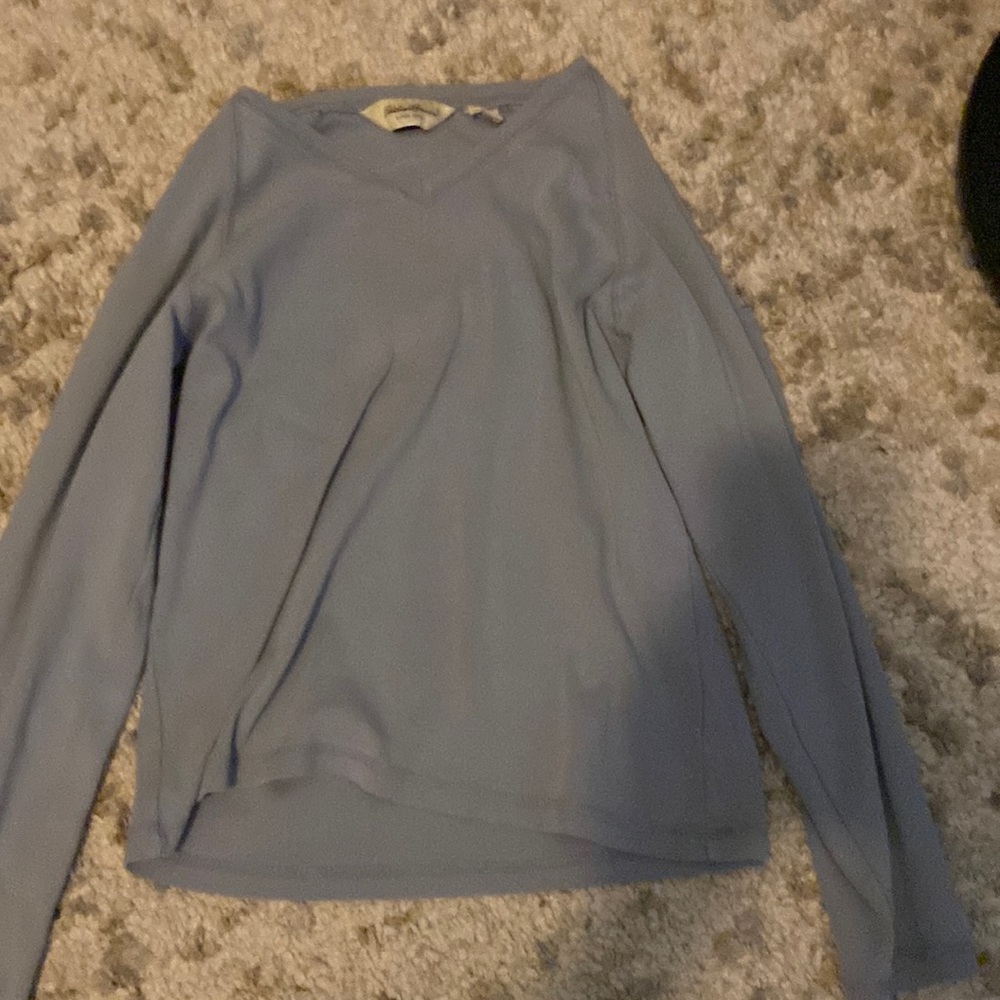 Blue v neck Eddie Bauer top!!